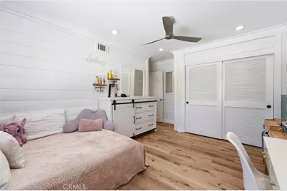 17982 Dellglen Circle, Huntington Beach, CA 92647 - Photo 23