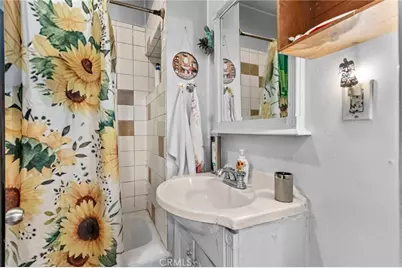 1154 N Wilton, Los Angeles, CA 90038 - Photo 7