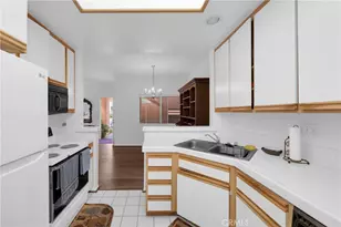 290 Villa Point Dr, Newport Beach, CA 92660 - Photo 15