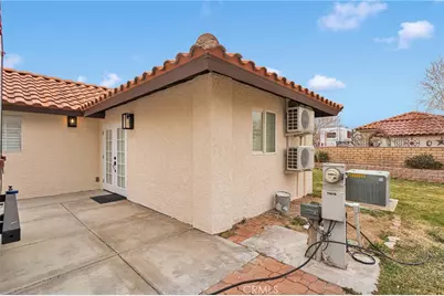 11615 Wedgewood Drive, Apple Valley, CA 92308 - Photo 25
