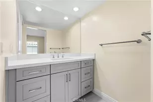 6051 Broadstone Cir, Huntington Beach, CA 92648 - Photo 51