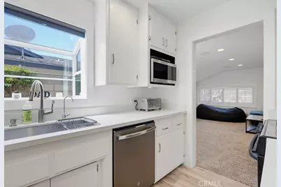 16302 Nassau, Huntington Beach, CA 92649 - Photo 17
