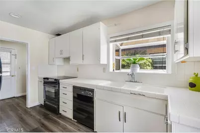 4228 Carfax, Lakewood, CA 90713 - Photo 11