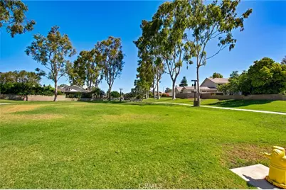 4981 Paseo Segovia, Irvine, CA 92603 - Photo 39