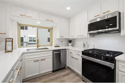 8 Summer Breeze, Irvine, CA 92603 - Photo 21