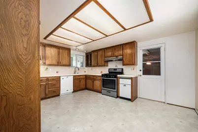 6651 Sambar Cir, Cypress, CA 90630 - Photo 13