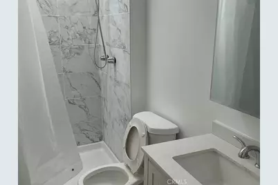 2302 Oak Street, Santa Monica, CA 90405 - Photo 19