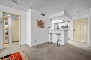 35 Linden Ave, Long Beach, CA 90802 - Photo 15