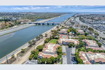 21372 Brookhurst Street #322, Huntington Beach, CA 92646 - Photo 1