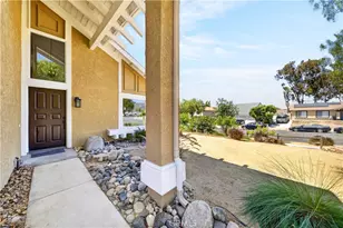 990 Queensdale Ave, Corona, CA 92878 - Photo 43