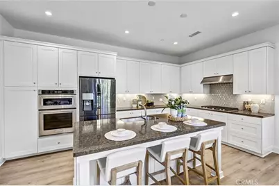 155 Linda Vista, Irvine, CA 92618 - Photo 9