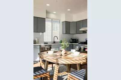 12236 Via Santa Lucia, Sylmar, CA 91342 - Photo 3