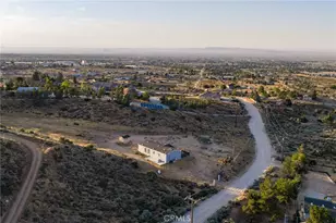 8380 Riggins, Phelan, CA 92371 - Photo 39