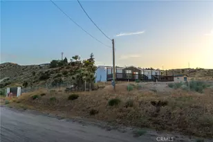 8380 Riggins, Phelan, CA 92371 - Photo 35