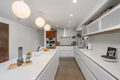 417 1/2 Sunset, Los Angeles, CA 90291 - Photo 13