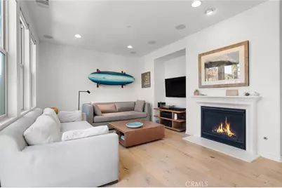 8239 Noelle Drive, Huntington Beach, CA 92646 - Photo 9