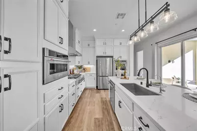 446 Chorus, Irvine, CA 92618 - Photo 19