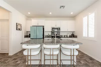 2512 Powell, Rialto, CA 92377 - Photo 7