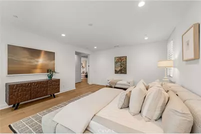 242 Sutters Ml, Irvine, CA 92602 - Photo 17