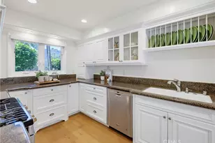 336 Tours Ln, Costa Mesa, CA 92627 - Photo 25