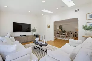 336 Tours Ln, Costa Mesa, CA 92627 - Photo 15