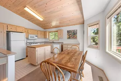 530 Villa Grove, Big Bear City, CA 92314 - Photo 5
