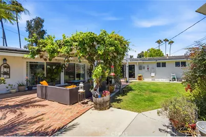 1697 Labrador, Costa Mesa, CA 92626 - Photo 37