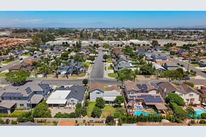 18333 Jacaranda Street, Fountain Valley, CA 92708 - Photo 23