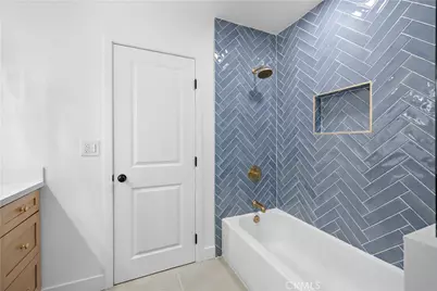 655 W 6th #A, Tustin, CA 92780 - Photo 19