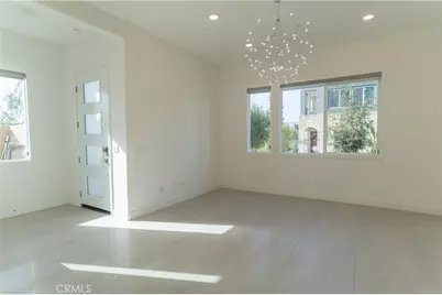 301 Baluster, Irvine, CA 92618 - Photo 3