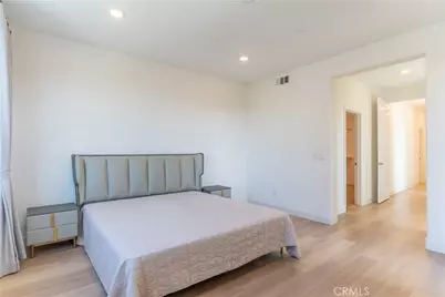 301 Baluster, Irvine, CA 92618 - Photo 11
