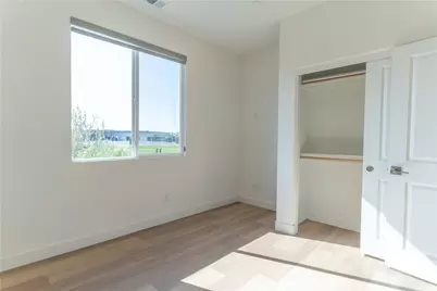 301 Baluster, Irvine, CA 92618 - Photo 19