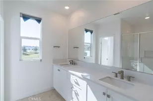 301 Baluster, Irvine, CA 92618 - Photo 23