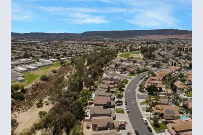 40846 Mountain Pride Drive, Murrieta, CA 92562 - Photo 47