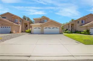 40846 Mountain Pride Dr, Murrieta, CA 92562 - Photo 3