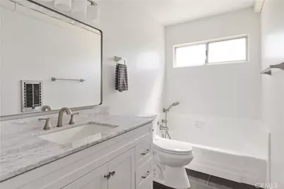 4343 Finley Avenue #27, Los Angeles, CA 90027 - Photo 17