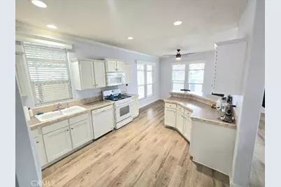 21851 Newland St #66, Huntington Beach, CA 92646 - Photo 23