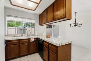 34 Exeter, Irvine, CA 92612 - Photo 15