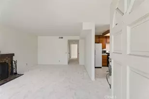 34 Exeter, Irvine, CA 92612 - Photo 5