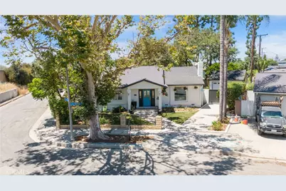 6813 E Los Santos, Long Beach, CA 90815 - Photo 3