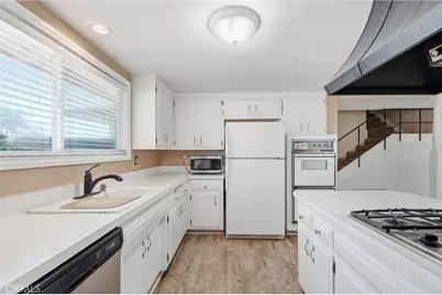 9291 Greenwich, Huntington Beach, CA 92646 - Photo 19
