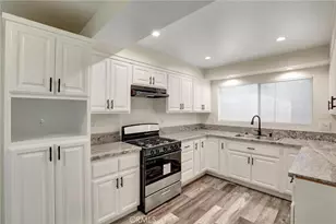 402 E Glendale Dr, Orange, CA 92865 - Photo 17