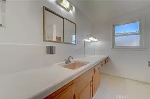 811 S Ramblewood Dr, Anaheim, CA 92804 - Photo 25