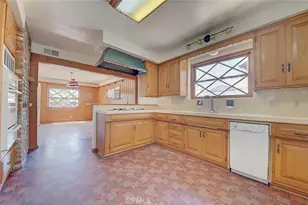 811 S Ramblewood Dr, Anaheim, CA 92804 - Photo 5