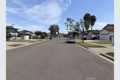 15792 Las Nubes, Westminster, CA 92683 - Photo 5