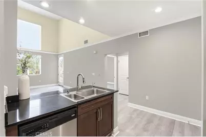 2422 Scholarship, Irvine, CA 92612 - Photo 7