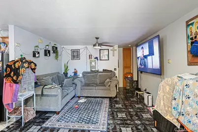 9307 Bandera, Los Angeles, CA 90002 - Photo 15