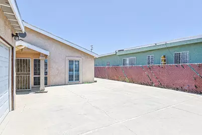 9307 Bandera, Los Angeles, CA 90002 - Photo 35