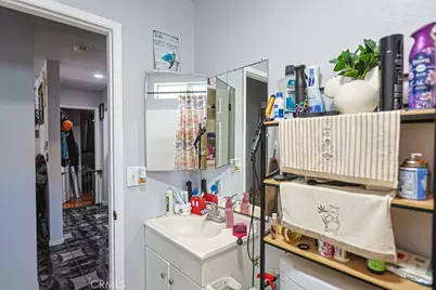 9307 Bandera, Los Angeles, CA 90002 - Photo 23