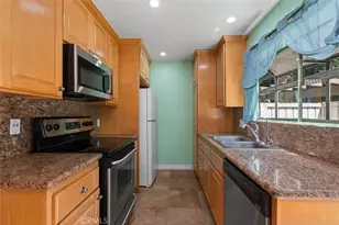 45 Streamwood, Irvine, CA 92620 - Photo 11